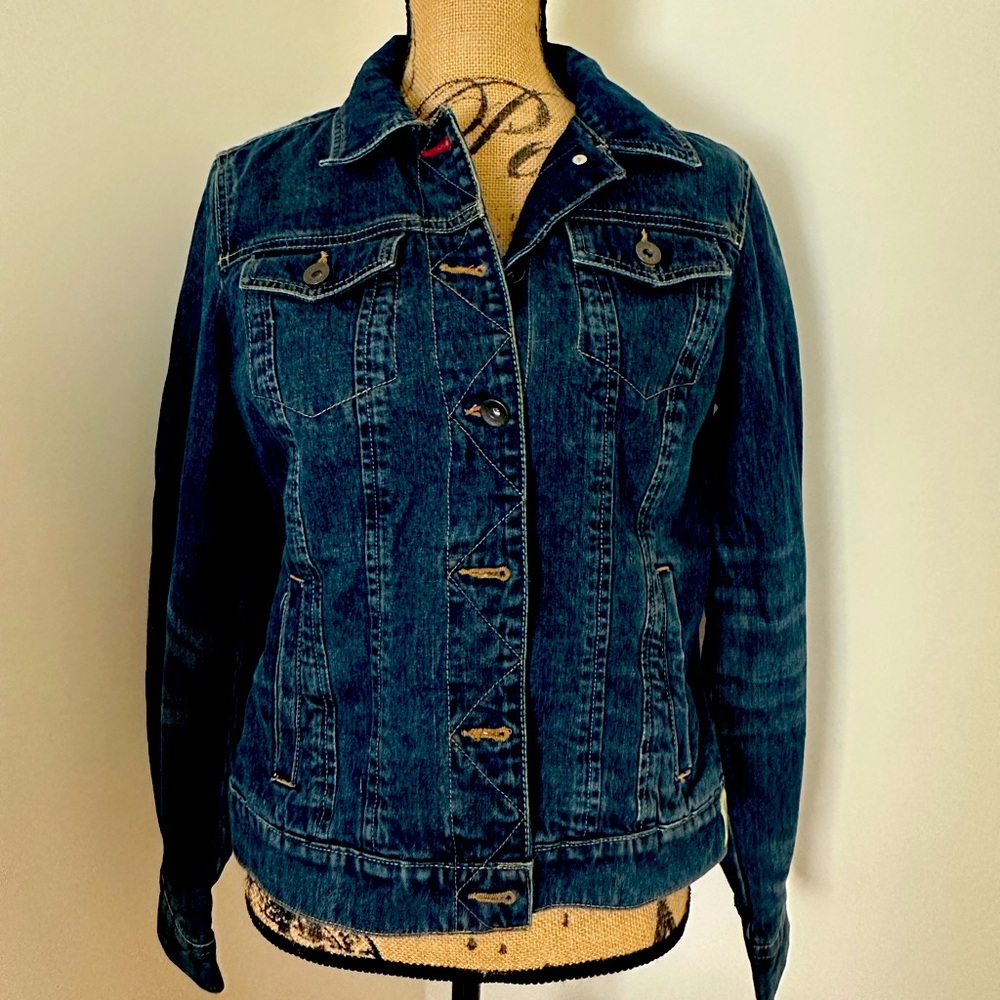 Tommy Hilfiger Denim Jacket size Large nwot
